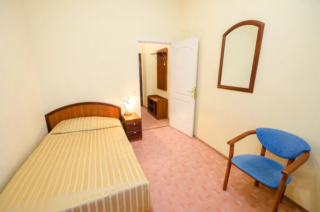 7 Days Hotel Kiev 3*,