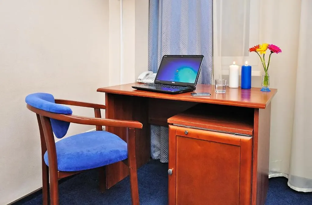 7 Days Hotel Kiev