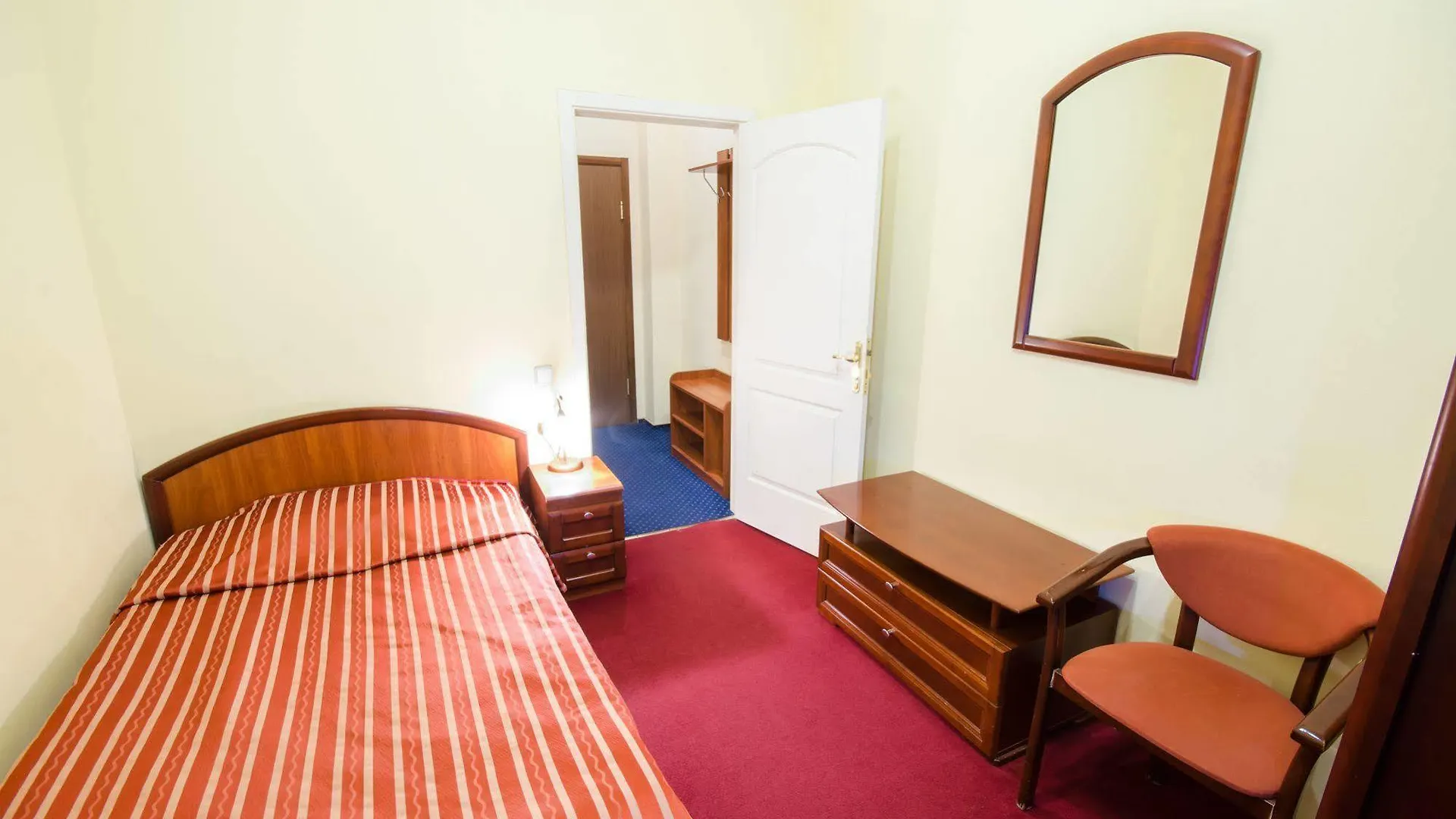 7 Days Hotel Kiev Ukraina