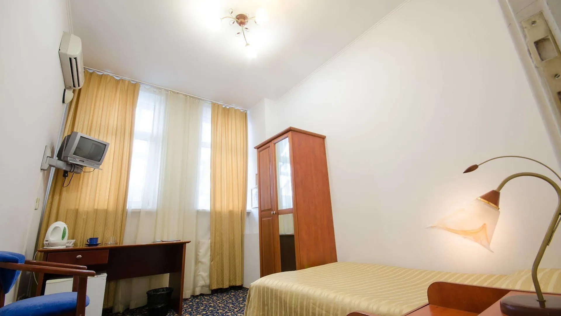 ***  7 Days Hotel Kiev Ukraina